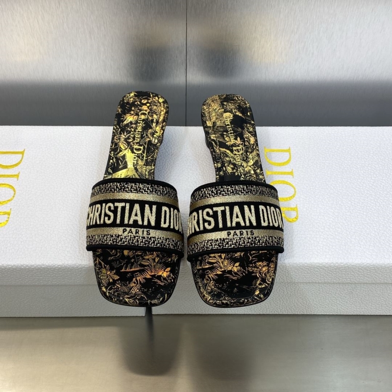 ch**an D*or slippers